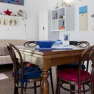 https://la-casa-di-anita.it-tuscanyhotel.com