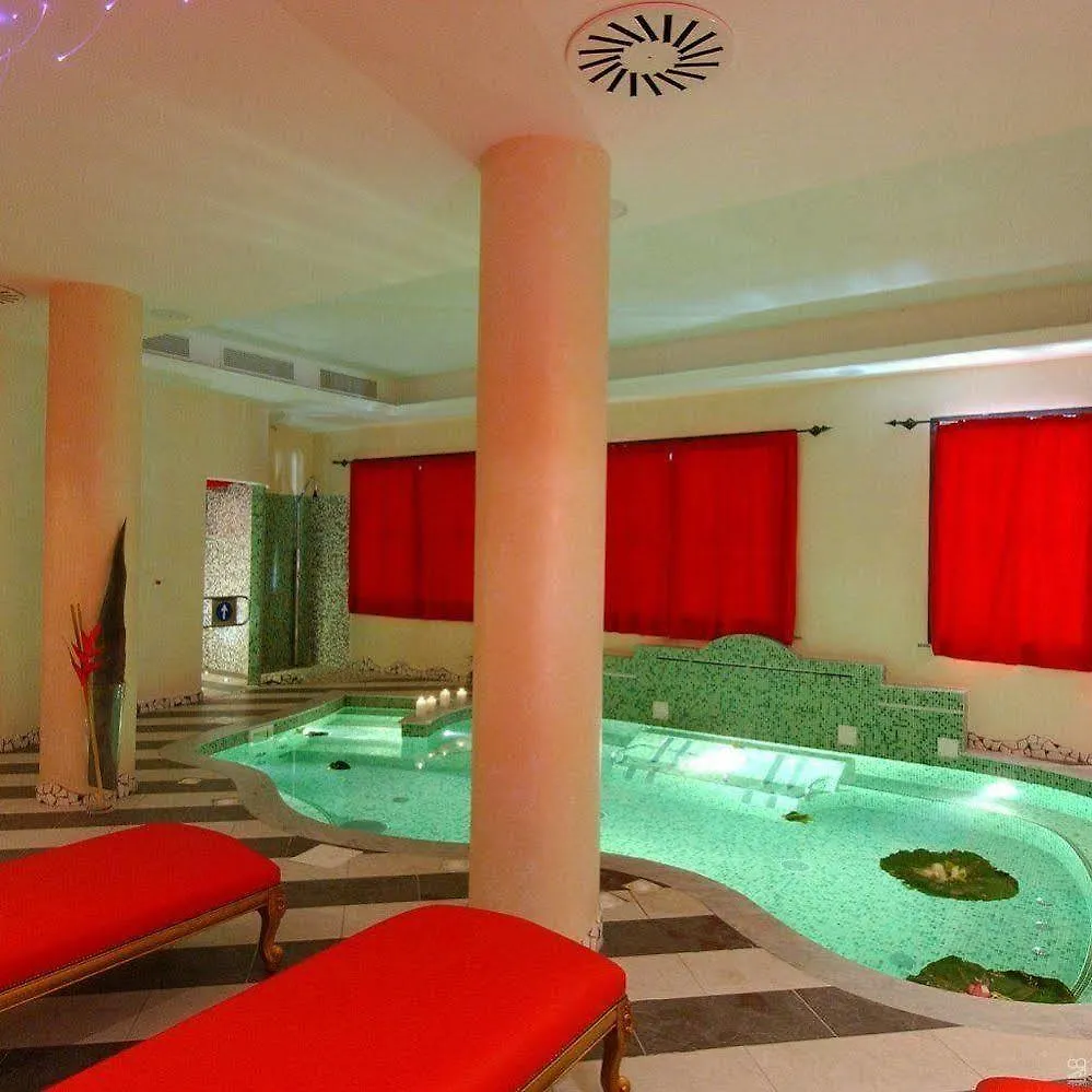 ***  Family Hotel Mediterraneo - Azzurro Club Cesenatico Italy